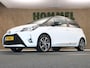 Toyota Yaris 1.5 Hybrid Premium - ORIGINEEL NEDERLANDSE AUTO - PANORAMADAK - PARKEERSENSOREN VOOR EN ACHTER - KEYLESS ENTRY & START - NAVIGATIE - ACHTERUITRIJ CAMERA - HOMMEL ONDERHOUDEN