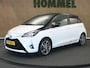 Toyota Yaris 1.5 Hybrid Premium - ORIGINEEL NEDERLANDSE AUTO - PANORAMADAK - PARKEERSENSOREN VOOR EN ACHTER - KEYLESS ENTRY & START - NAVIGATIE - ACHTERUITRIJ CAMERA - HOMMEL ONDERHOUDEN