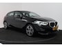 BMW 1-Serie 118i High Executive (NAVIGATIE, SFEERVERLICHTING, CAMERA, SPORTSTOELEN, DEALER ONDERHOUDEN, 1e EIGENAAR)