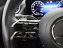Mercedes-Benz B-klasse 180 AMG Line | Panoramadak | Night | Widescreen | Achteruitrijcamera | Stoelverwarming | Sfeerverlichting |