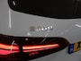 Mercedes-Benz B-klasse 180 AMG Line | Panoramadak | Night | Widescreen | Achteruitrijcamera | Stoelverwarming | Sfeerverlichting |
