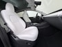 Tesla Model Y **RWD** Long Range 75kWh SOH 95% Lmv 20" Ivoor Leder Warmtepomp FSD-4 Computer Elek.Stoelen+Memory Panoramadak Navi Camera's Ecc Stoel+Achterbank+Stuurverwarming Adap.Cruise Elek.Achterklep Privacy Glas Led AMD Ryzen™ Fabrieksgarantie tot 27-6-2028 Garantie op Accu en Motor tot 27-6-2032/192.000km 1e Eigenaar Origineel Nederlandse Auto