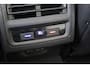 Volkswagen Golf 1.5 TSI 150pk | Trekhaak | Stoel-/ Stuurwielverwarming | Adaptive Cruise | 17" Velgen