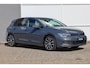 Volkswagen Golf 1.5 TSI 150pk | Trekhaak | Stoel-/ Stuurwielverwarming | Adaptive Cruise | 17" Velgen