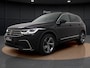 Volkswagen Tiguan 1.4 TSI eHybrid R-Line | Trekhaak | Head-up Display | Camera | ACC | Stuur-/Stoelverwarming V+A | Spiegelpakket | 19'' |
