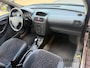 Opel Corsa 1.2-16V Elegance / Automaat