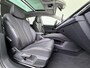 Skoda Enyaq iV 60 Pano.Dak Leer 20" Stuur+Stoel+Achterbankverwarming 3-Zone Ecc Navi Apple Carplay Android Auto Draadloze Telefoonlader SOH 90.6% Elek.Achterklep Privacy Glas Lmv Led Pdc Isofix DAB Lane Assist Dealeronderhouden Origineel Nederlandse Auto Zeer Compleet