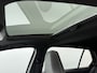 Volkswagen Golf 1.5 eTSI R-Line Business LED|Stoelverw V+A|Cruise|Clima|Navigatie|Keyless|Camera|Panoramadak|Head Up|Automaat!!
