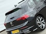 Volkswagen Golf 1.5 eTSI R-Line Business LED|Stoelverw V+A|Cruise|Clima|Navigatie|Keyless|Camera|Panoramadak|Head Up|Automaat!!