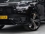 Volvo XC90 2.0 T8 Recharge AWD R-Design 7P [ADAPTIVE CRUISE, HARMAN/KARDON, MEMORY SEATS, TREKHAAK UITKLAPBAAR, STUURVERWARMING, APPLE CARPLAY, ANDROID, SFEERVERLICHTING, STOELVERWARMING, CAMERA, CLIMATE 4-ZONE, KEYLESS ENTRY