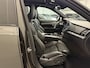 Volvo XC90 T8 Recharge AWD R-Design 49.000km/PANO/LUCHTVERING/TREKHAAK/22"/HEAD-UP/H&K/LEER-ALCANTARA R-DESIGN SP. STOELEN/MEMORY/ACC/PILOT-ASSIST/PINE-GREY/NET OH BEURT GEHAD BIJ VOLVO