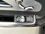 Mercedes-Benz CLA 200 Business Solution AMG | Premium Plus pakket | Winterpakket | Nightpakket | Parkeerpakket | Sportstoelen | 19" vijf dubbelspaaks AMG-velgen | Sierelementen in aluminium | URBAN GUARD | Vast panoramadak | MBUX virtuele assistent |