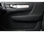 Volvo XC40 B4 (M-HYBRID) PLUS DARK -PANO.DAK|HARMAN/KARDON|POWER-SEATS|360°CAM|PRIVACY.GLAS|20"