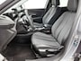 Peugeot 2008 1.2 130pk Allure Pack Automaat | Apple Carplay/Android Auto | Climate Control | Stoelverwarming | Adaptieve Cruise Control | 17"LMV | LED | Camera |