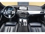 BMW 5-Serie Touring 520i High Executive Edition * M-Sport * Comfortstoelen * Panoramadak * Head-up * Hifi * Camera * Sfeerverlichting *