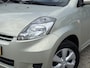 Daihatsu Sirion 2 1.3-16V Prestige / Airco / Recente APK / Allseason Banden /