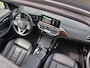 BMW X3 xDrive30e Business Edition Plus | Panoramadak | Head-Up Display | Camera | Sfeerverlichting | LED-Laser |