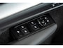 Volvo XC40 B4 197PK Momentum Pro | Trekhaak | Elec Stoelen | Getint Glas | Camera | Adap Cruise
