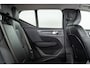 Volvo XC40 B4 197PK Momentum Pro | Trekhaak | Elec Stoelen | Getint Glas | Camera | Adap Cruise