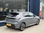 Peugeot 208 1.2 Turbo 100 PK Allure | Navigatie via Telefoon | All Season banden | 360 Graden Camera | LED Verlichting | Climate Control | Dode Hoek Detectie | Voor + Achter Parkeersensoren | 16" Lichtmetalen Velgen |