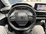 Peugeot 208 1.2 Turbo 100 PK Allure | Navigatie via Telefoon | All Season banden | 360 Graden Camera | LED Verlichting | Climate Control | Dode Hoek Detectie | Voor + Achter Parkeersensoren | 16" Lichtmetalen Velgen |