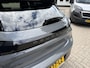 Peugeot 208 1.2 Turbo 100 PK Allure | Navigatie via Telefoon | All Season banden | 360 Graden Camera | LED Verlichting | Climate Control | Dode Hoek Detectie | Voor + Achter Parkeersensoren | 16" Lichtmetalen Velgen |