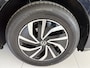 Volkswagen Polo 1.0 TSI Life Edition Achteruitrijcamera - Airco - Apple carplay - Draadloze telefoonoplader - Parkeersensor achter - Radio - Licht metalen velgen 15 inch - Navigatie - Radio - Cruise control - Elektrische ramen - Bluetooth - Led verlichting - Regensensor - start/stop systeem - stuurwiel multifunctioneel - Stoffen bekleding
