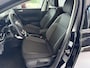 Volkswagen Polo 1.0 TSI Life Edition Achteruitrijcamera - Airco - Apple carplay - Draadloze telefoonoplader - Parkeersensor achter - Radio - Licht metalen velgen 15 inch - Navigatie - Radio - Cruise control - Elektrische ramen - Bluetooth - Led verlichting - Regensensor - start/stop systeem - stuurwiel multifunctioneel - Stoffen bekleding
