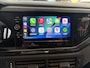 Volkswagen Polo 1.0 TSI Life Edition Achteruitrijcamera - Airco - Apple carplay - Draadloze telefoonoplader - Parkeersensor achter - Radio - Licht metalen velgen 15 inch - Navigatie - Radio - Cruise control - Elektrische ramen - Bluetooth - Led verlichting - Regensensor - start/stop systeem - stuurwiel multifunctioneel - Stoffen bekleding