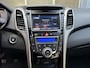 Hyundai i30 1.6 CRUISE NAVI TREKHAAK STOELVER. PDC. PANODAK