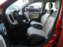 Fiat Panda 0.9 TwinAir Lounge | Climate control | Lichtmetalen velgen | Mistlampen | Trekhaak | Buitenspiegels elektrisch verstel- en verwarmbaar | Elektrische ramen voor