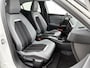 Opel Mokka-e 136pk Elegance 50-kWh Automaat | Navigatie | Camera | Parkeersensoren Voor/ Achter | Voorstoelen Verwarmd | Lichtmetalen Velgen 17"