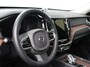 Volvo XC60 2.0 T6 398pk Plug-in hybrid AWD Ultimate Dark Bowers &Wilkins Premium Sound system Navigatie Google Panorama dak Camera Extra Getint glas Stoelen met massage functie