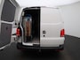Volkswagen Transporter 2.0 TDI L2H1 150PK | Automaat | Airco | Navigatie | Trekhaak | Cruise Control | DAB+ | Sortimo | Stoelverwarming | Achteruitrijcamera | Parkeersensoren Achter |