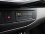 Volkswagen Transporter 2.0 TDI L2H1 150PK | Automaat | Airco | Navigatie | Trekhaak | Cruise Control | DAB+ | Sortimo | Stoelverwarming | Achteruitrijcamera | Parkeersensoren Achter |