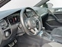 Volkswagen Golf 1.5 TSI Highline Business R-Line /Mooie Auto!/Pano/Camera/Carplay/Digi Dash/