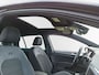 Volkswagen Golf 1.5 TSI Highline Business R-Line /Mooie Auto!/Pano/Camera/Carplay/Digi Dash/