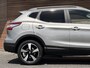 Nissan Qashqai 1.2 N-Connecta Panodak / Navi / 360* Camera / Lm Velgen / Trekhaak