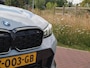 BMW 3-Serie 330e | Iconic Glow Nieren | M-Pakket | Panoramadak | Trekhaak | 360 Camera | Sfeerverlichting | Harman Kardon |