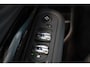 MINI Clubman 2.0 Cooper S Chili Serious Business Chilli LEER/PANO/LED/STOEL VERW/VERW VOORRUIT/SPORTSTOEL/NAVI PRO/TREKHAAK