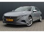 Volkswagen Arteon Shooting Brake 1.4 TSI eHybrid Elegance Business+ | Incl. 12 maanden garantie | Trekhaak | Schuif/kantel dak | Stoelen verwarmd | Achteruitrijcamera | Parkeersensoren | Apple carplay/Android auto | Climate control | Adaptive cruise control | Airco | Bluetooth | DAB | Lichtmetalen velgen