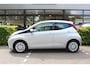 Toyota Aygo 1.0 VVT-i x-play | Rijklaar | Apple/Android | ''Trekhaak'' | PDC | DAB+ | Bluetooth | Camera | Airco | 5-Drs