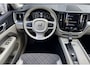 Volvo XC60 2.0 T5 Momentum DEALER O.H. / CAMERA / LED