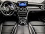 Mercedes-Benz C-klasse 200 AMG Sport 184Pk Automaat (APPLE CARPLAY, GROOT NAVI, STOELVERWARMING, LEDER, ZWART HEMEL, SPORTSTOELEN, SFEERVERLICHTING, GETINT GLAS, NIEUWSTAAT)