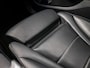 Mercedes-Benz C-klasse 200 AMG Sport 184Pk Automaat (APPLE CARPLAY, GROOT NAVI, STOELVERWARMING, LEDER, ZWART HEMEL, SPORTSTOELEN, SFEERVERLICHTING, GETINT GLAS, NIEUWSTAAT)