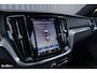 Volvo V60 2.0 T8 Plug-in hybrid AWD Ultimate Dark Long range | Panorama dak | Adaptieve cruise | Blis | Memory | Harman Kardon |