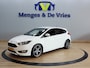 Ford Focus 1.0 First Edition ST Line | Airco ECC | Navigatie | Apple Carplay | Cruise Control | Parkeer Sensoren | Isofix | NAP