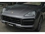 Porsche Cayenne Coupé 4.0 V8 Turbo S 680pk E-Hybrid Panoramadak 4-wielsturing *SOH 94%* Trekhaak PDCC BOMVOL 1e Eigenaar NLauto 22" LMV