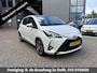 Toyota Yaris 1.5 Hybrid Premium | Navigatie | Panoramadak | Half Leder |