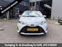 Toyota Yaris 1.5 Hybrid Premium | Navigatie | Panoramadak | Half Leder |
